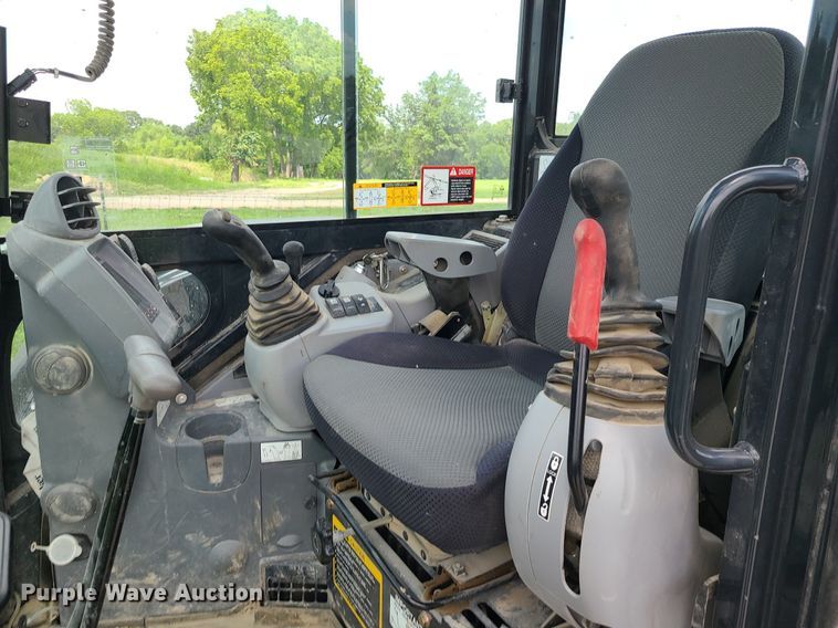 image for item MG9665 2021 John Deere 60G  mini excavator