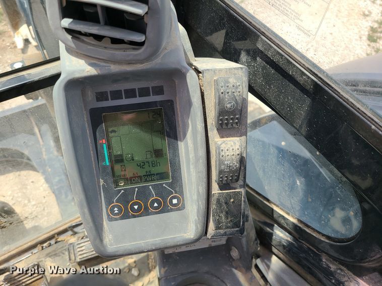 image for item MG9665 2021 John Deere 60G  mini excavator