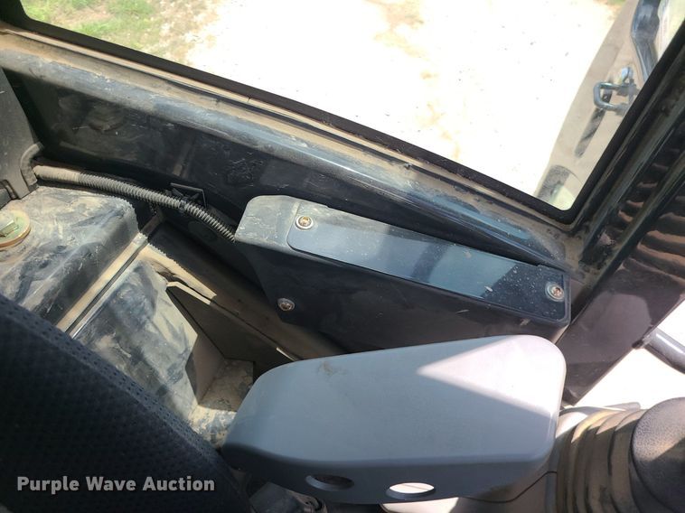 image for item MG9665 2021 John Deere 60G  mini excavator