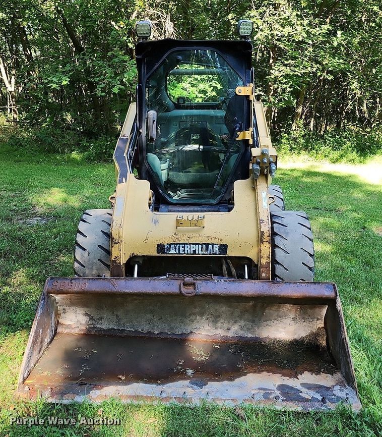 image for item MG9668 2008 Caterpillar 272C  skid steer loader