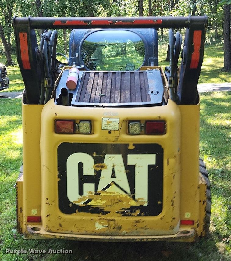 image for item MG9668 2008 Caterpillar 272C  skid steer loader