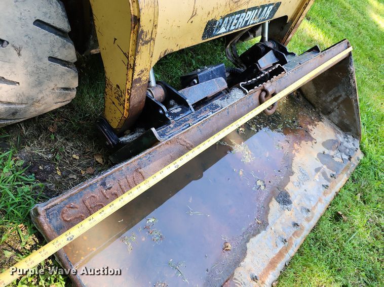 image for item MG9668 2008 Caterpillar 272C  skid steer loader