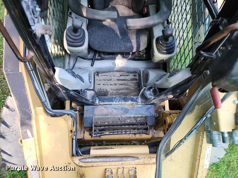 image for item MG9668 2008 Caterpillar 272C  skid steer loader