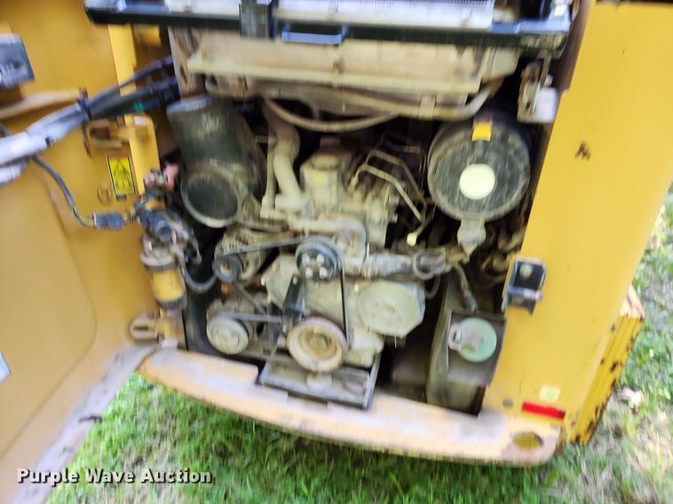 image for item MG9668 2008 Caterpillar 272C  skid steer loader