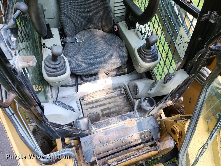 image for item MG9668 2008 Caterpillar 272C  skid steer loader