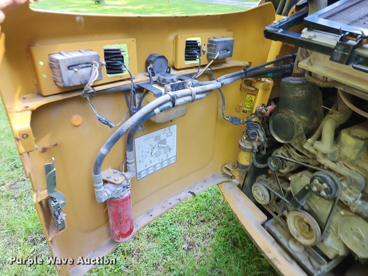 image for item MG9668 2008 Caterpillar 272C  skid steer loader