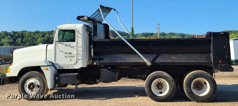 image for item MG9698 2000 Freightliner M915A4 Glider  dump truck