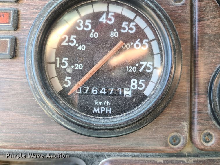 image for item MG9698 2000 Freightliner M915A4 Glider  dump truck