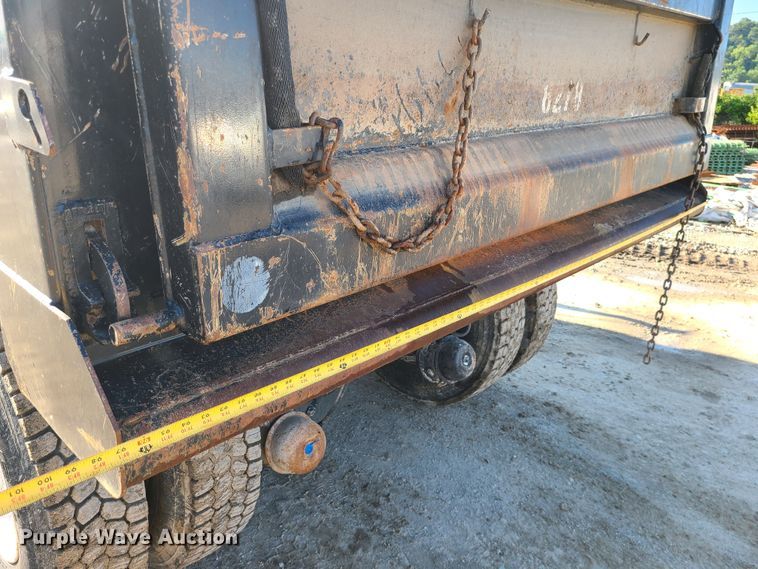 image for item MG9698 2000 Freightliner M915A4 Glider  dump truck