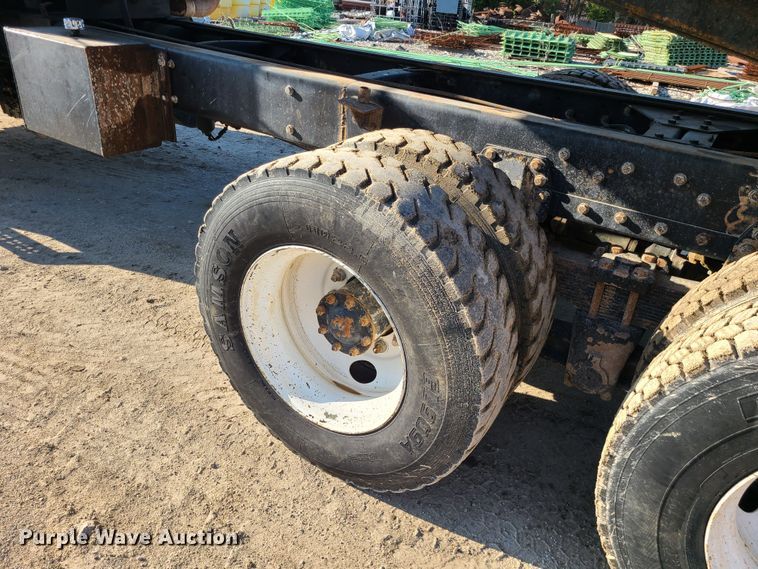 image for item MG9698 2000 Freightliner M915A4 Glider  dump truck