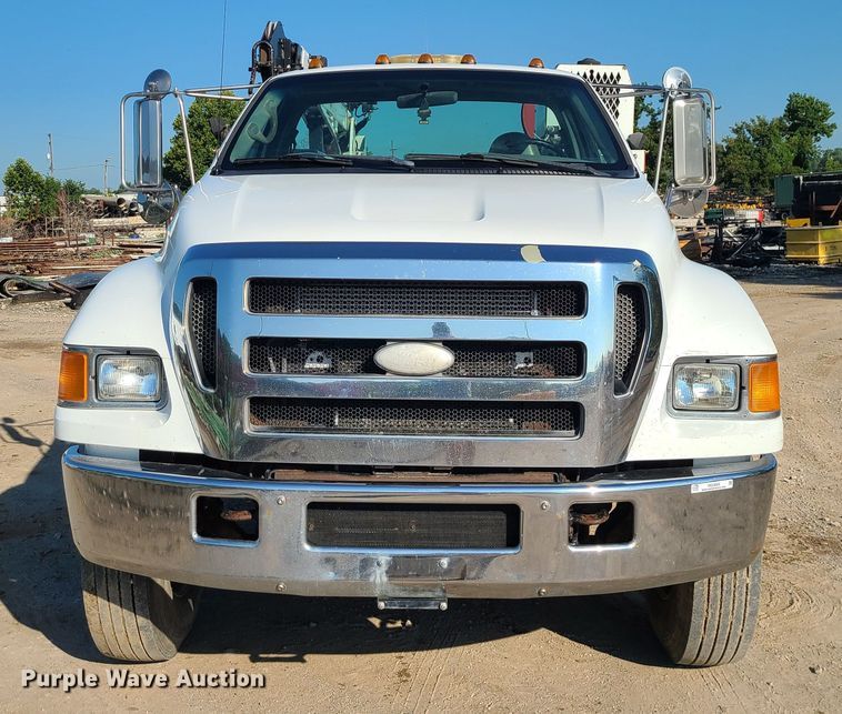 image for item MG9699 2007 Ford F750 Super Duty  utility / service truck
