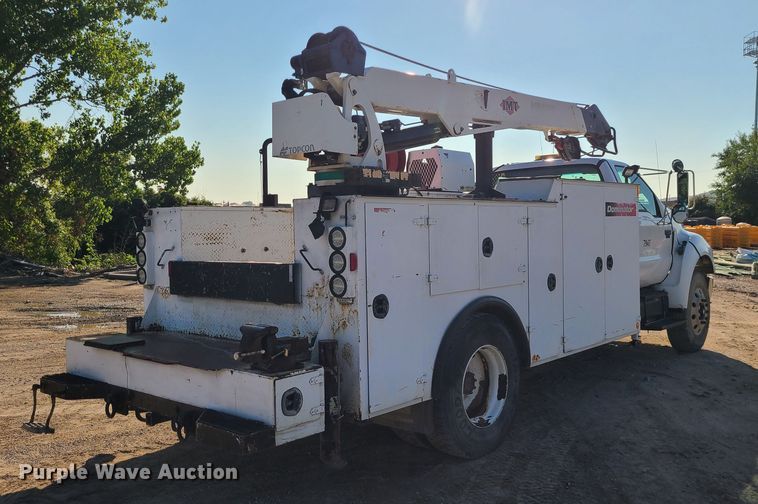 image for item MG9699 2007 Ford F750 Super Duty  utility / service truck