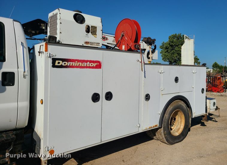 image for item MG9699 2007 Ford F750 Super Duty  utility / service truck