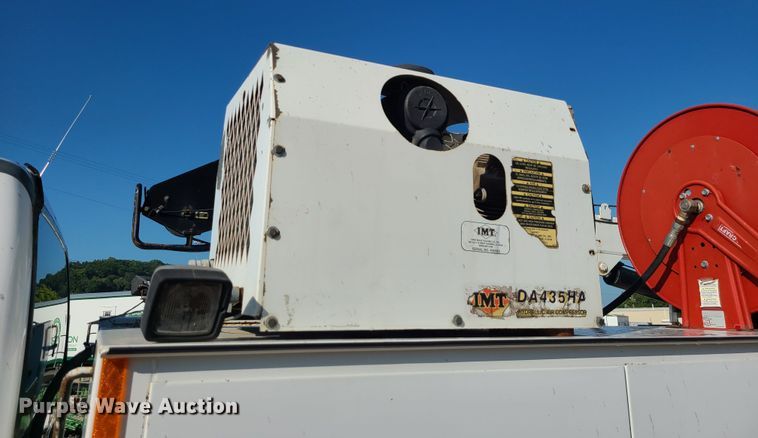 image for item MG9699 2007 Ford F750 Super Duty  utility / service truck