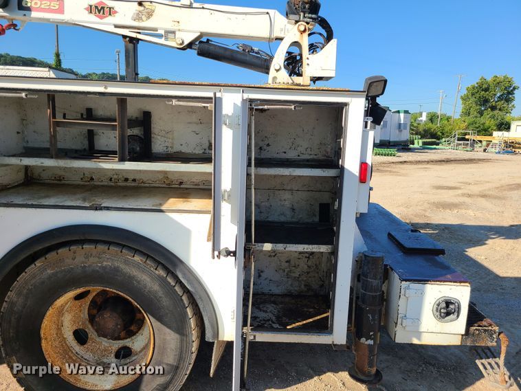 image for item MG9699 2007 Ford F750 Super Duty  utility / service truck