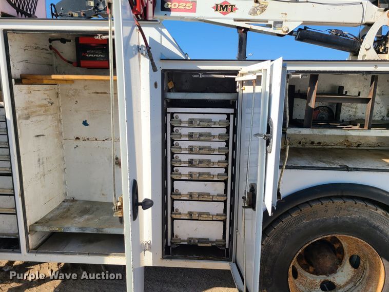 image for item MG9699 2007 Ford F750 Super Duty  utility / service truck