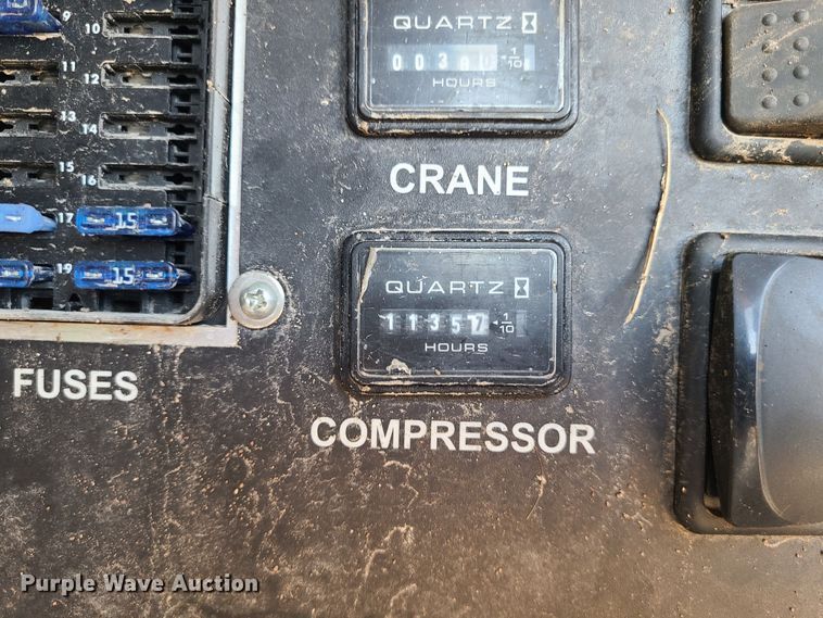 image for item MG9699 2007 Ford F750 Super Duty  utility / service truck