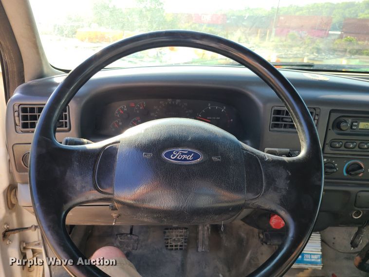 image for item MG9699 2007 Ford F750 Super Duty  utility / service truck