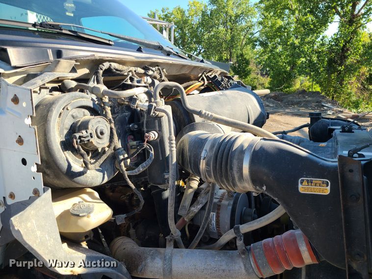 image for item MG9699 2007 Ford F750 Super Duty  utility / service truck