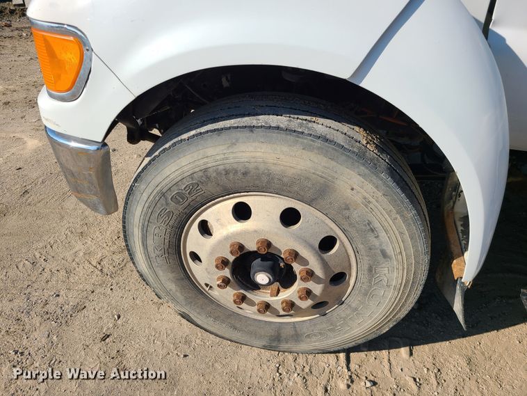 image for item MG9699 2007 Ford F750 Super Duty  utility / service truck