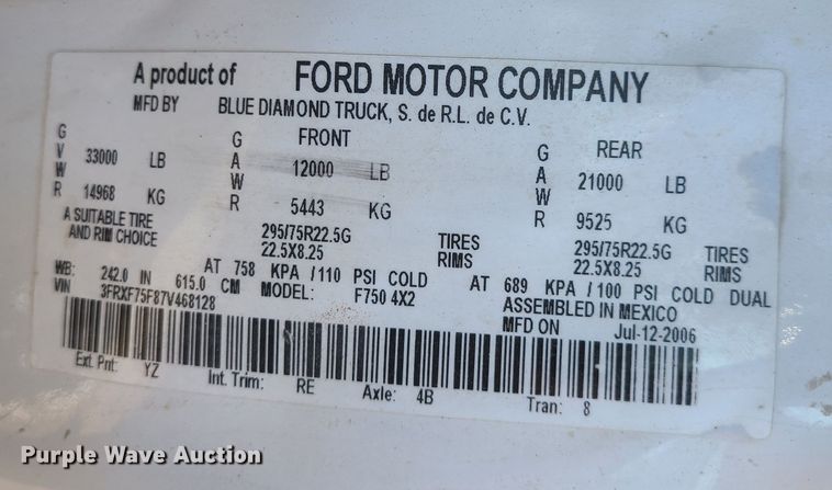 image for item MG9699 2007 Ford F750 Super Duty  utility / service truck