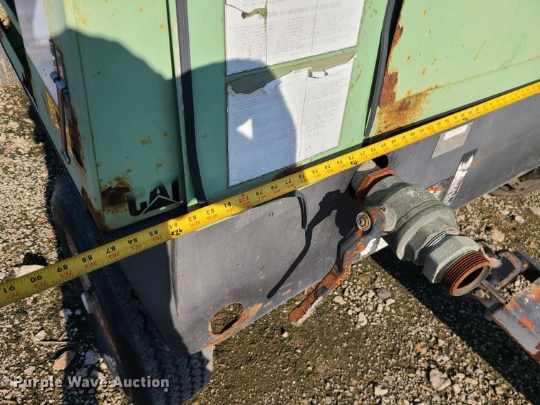 image for item MG9700 Sullair 750HDWQ  air compressor