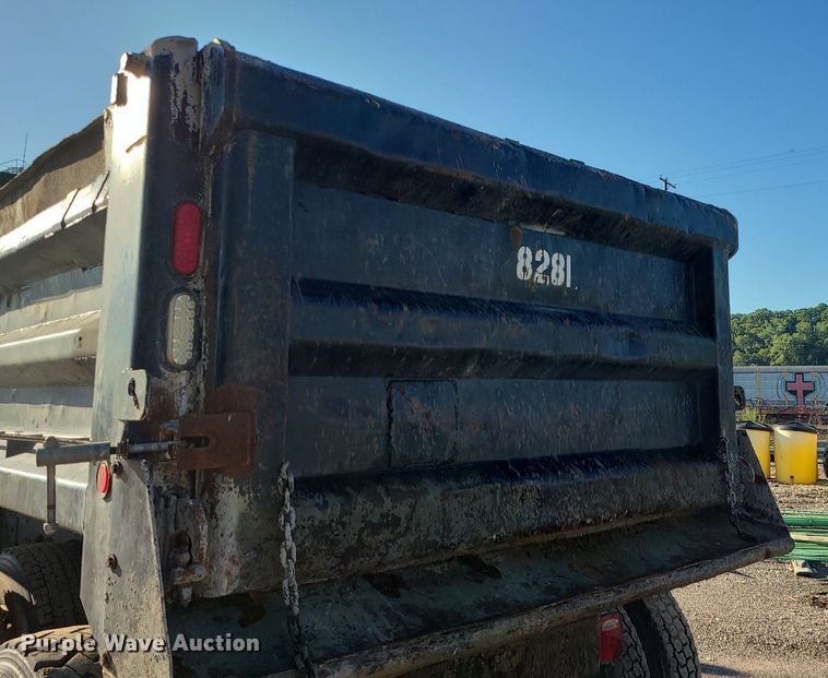 image for item MG9701 2005 Sterling L-Line  dump truck