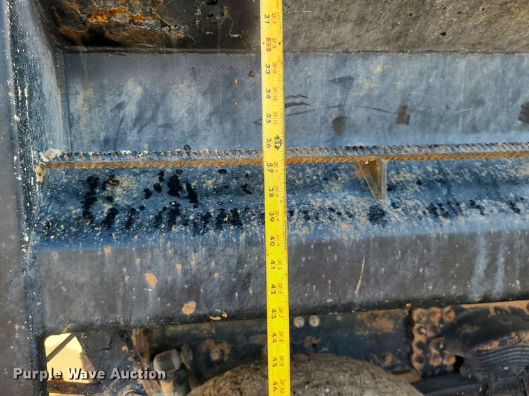 image for item MG9701 2005 Sterling L-Line  dump truck