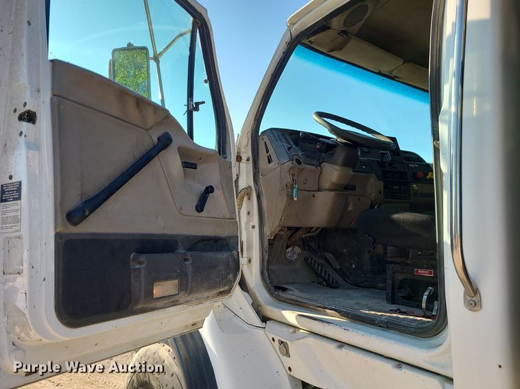 image for item MG9701 2005 Sterling L-Line  dump truck