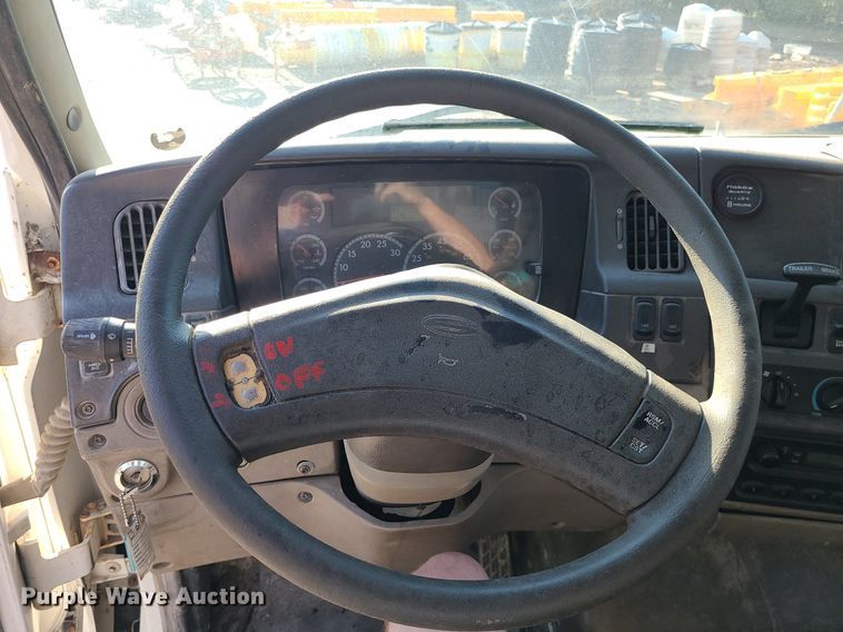 image for item MG9701 2005 Sterling L-Line  dump truck