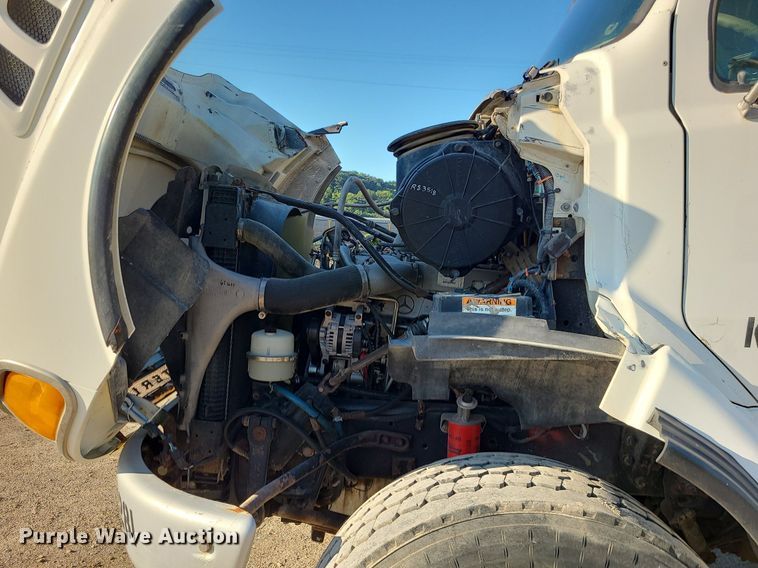 image for item MG9701 2005 Sterling L-Line  dump truck