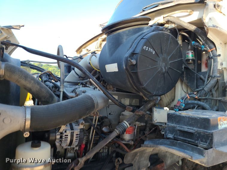 image for item MG9701 2005 Sterling L-Line  dump truck