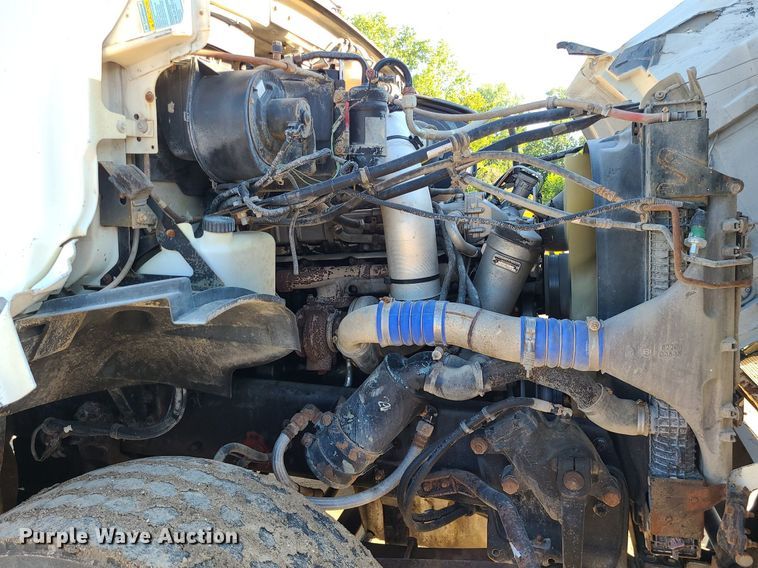 image for item MG9701 2005 Sterling L-Line  dump truck