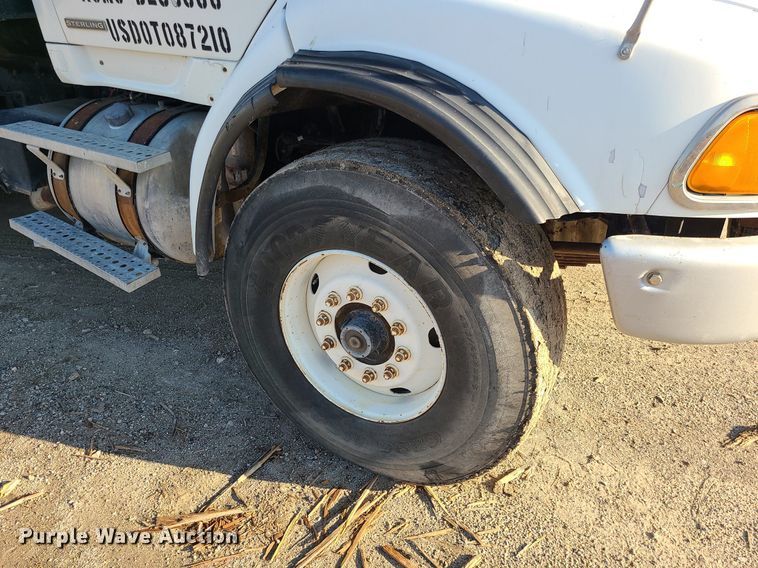 image for item MG9701 2005 Sterling L-Line  dump truck