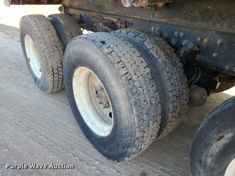 image for item MG9701 2005 Sterling L-Line  dump truck