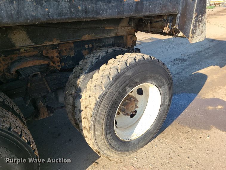 image for item MG9701 2005 Sterling L-Line  dump truck