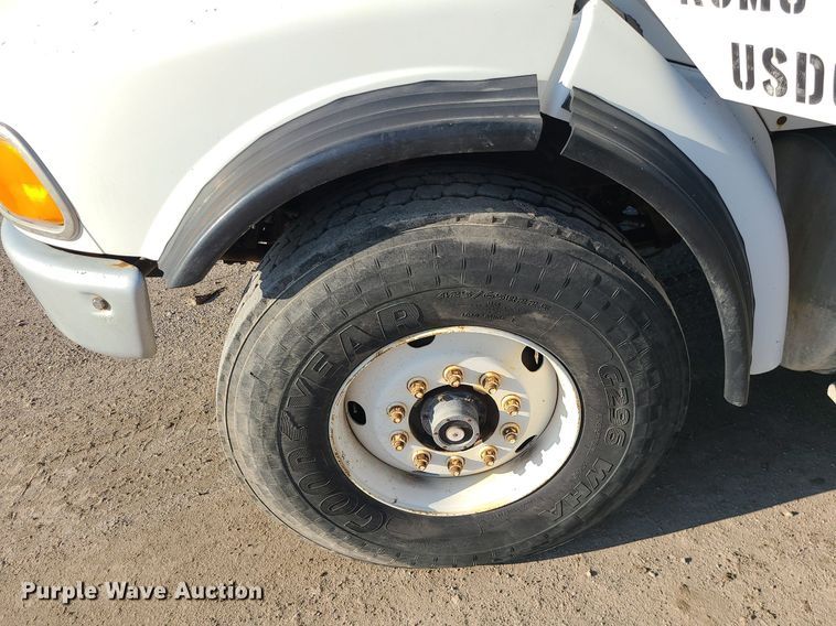 image for item MG9701 2005 Sterling L-Line  dump truck