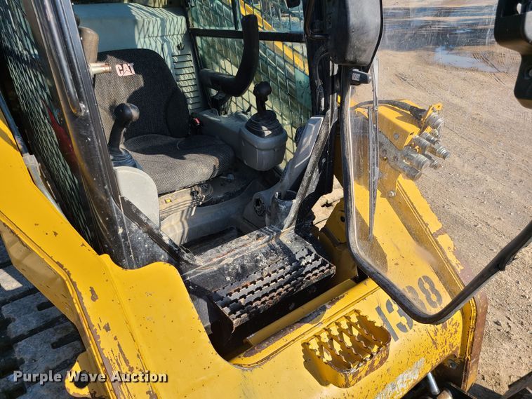 image for item MG9702 2013 Caterpillar 289C2  tracked skid steer loader