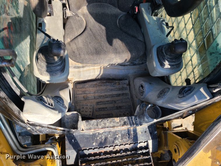 image for item MG9702 2013 Caterpillar 289C2  tracked skid steer loader