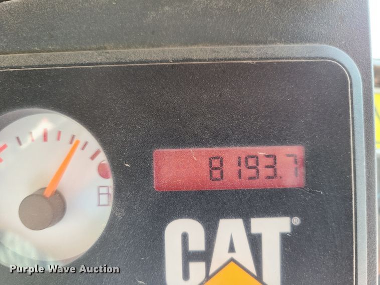 image for item MG9702 2013 Caterpillar 289C2  tracked skid steer loader