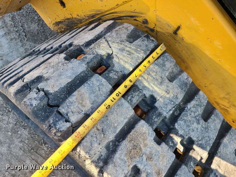 image for item MG9702 2013 Caterpillar 289C2  tracked skid steer loader