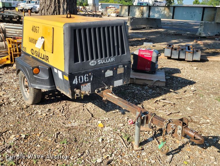 image for item MG9704 Sullair 185CA  air compressor