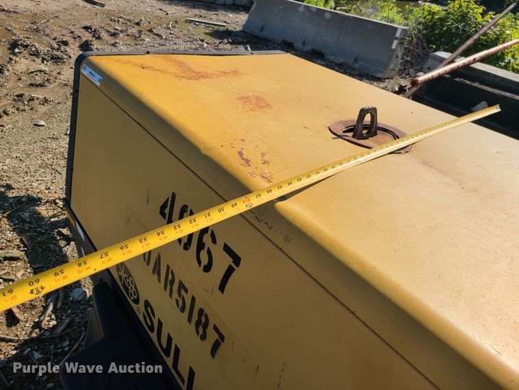 image for item MG9704 Sullair 185CA  air compressor