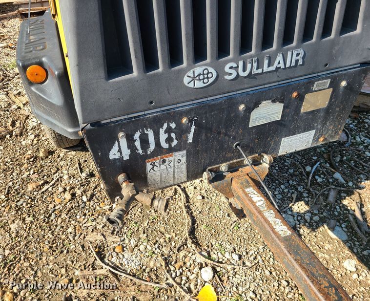 image for item MG9704 Sullair 185CA  air compressor