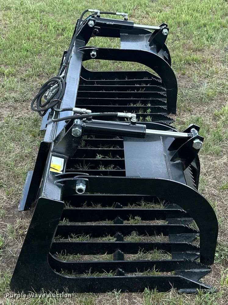 image for item ML9044 Skid steer grapple bucket