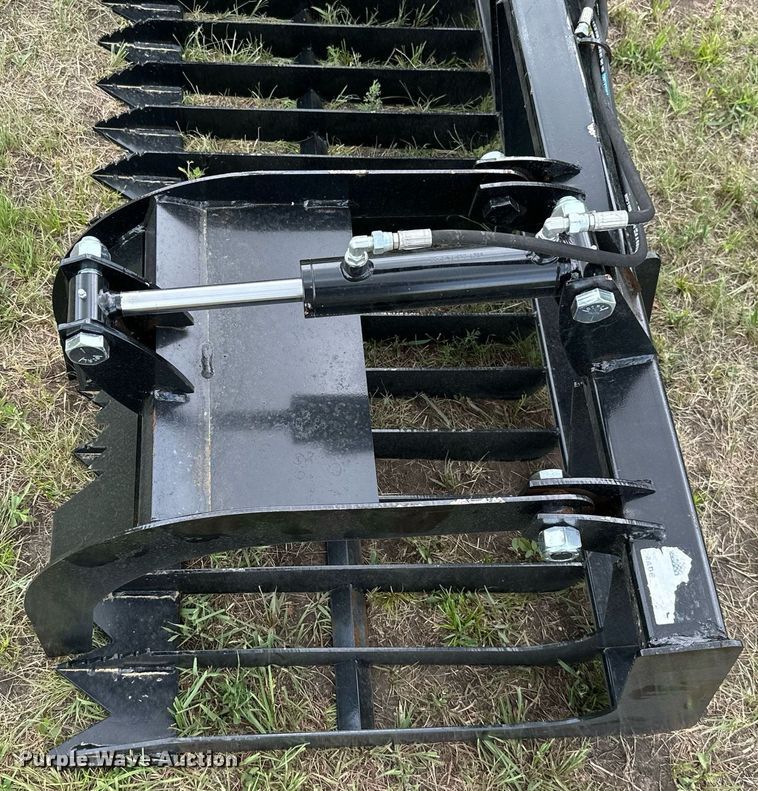 image for item ML9044 Skid steer grapple bucket