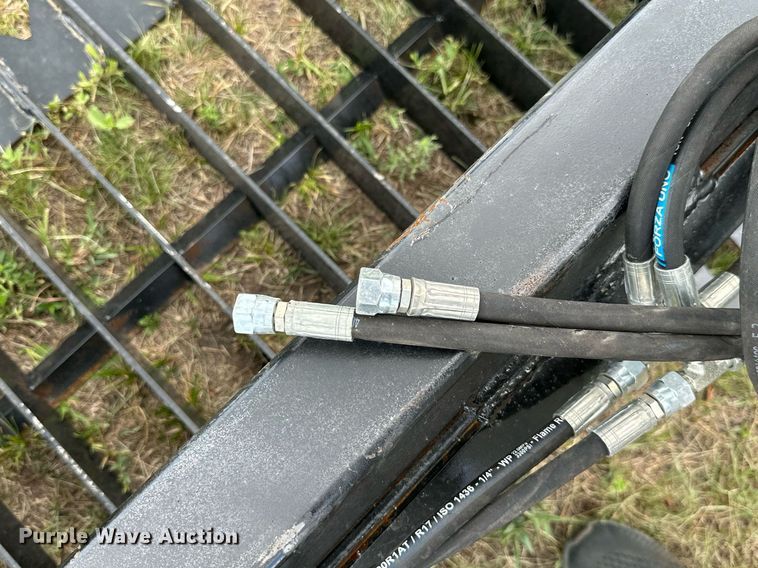 image for item ML9044 Skid steer grapple bucket