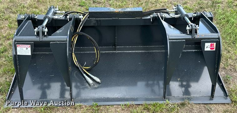 image for item ML9058 Skid steer grapple bucket