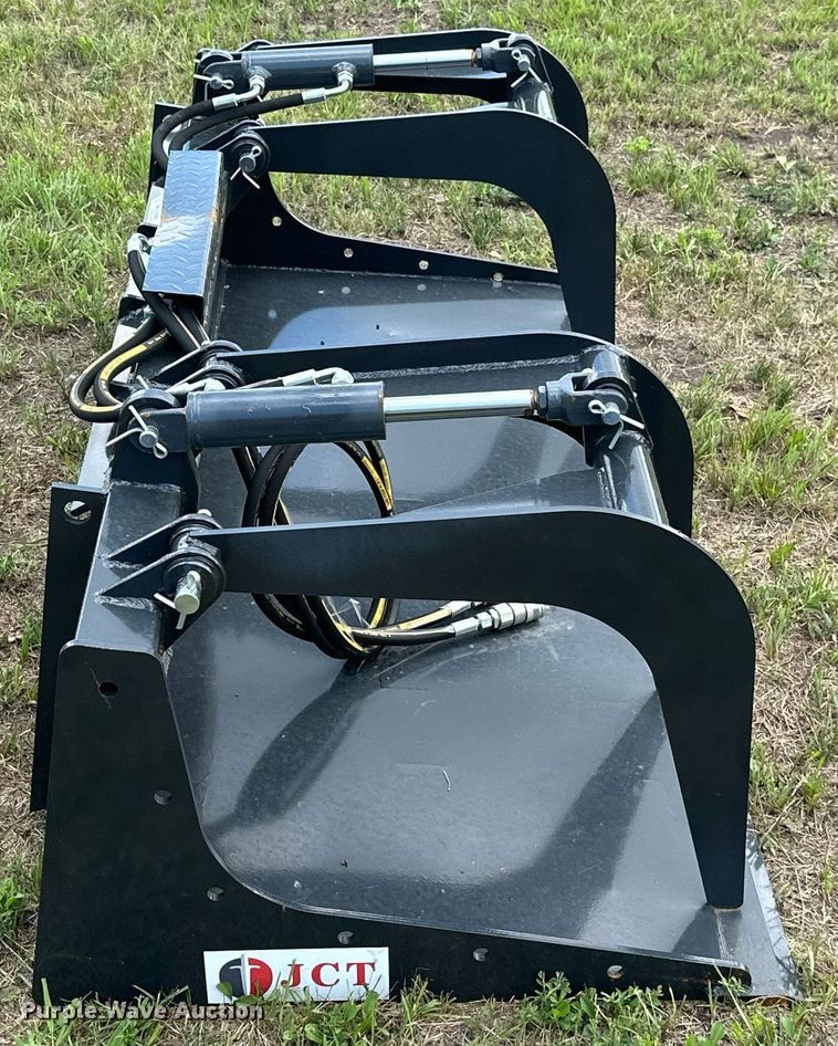 image for item ML9058 Skid steer grapple bucket