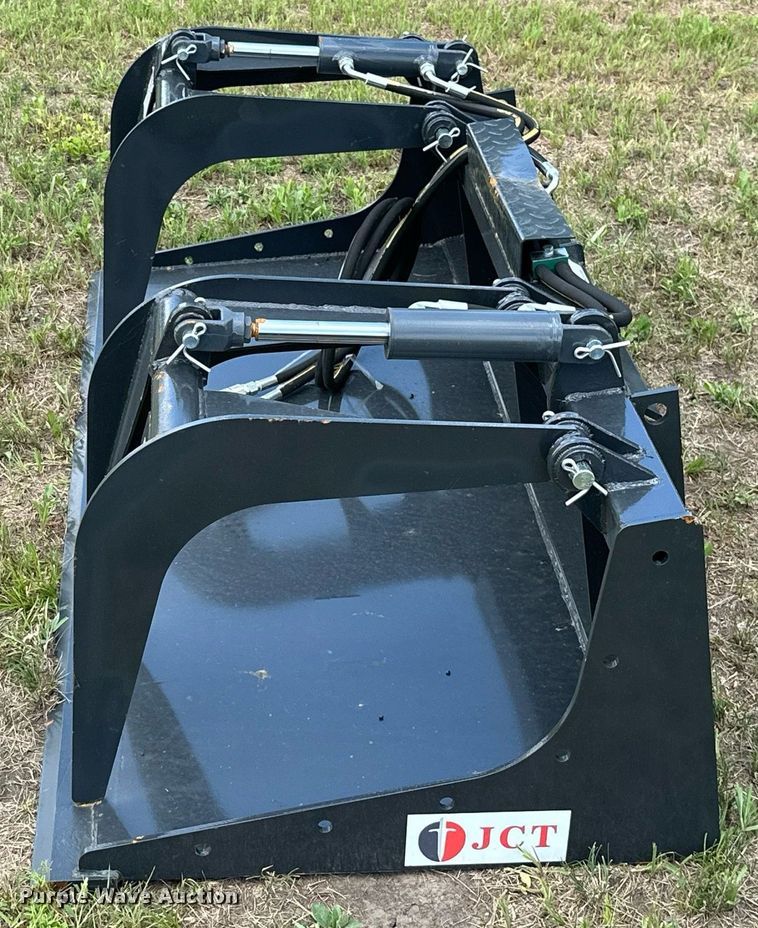 image for item ML9058 Skid steer grapple bucket